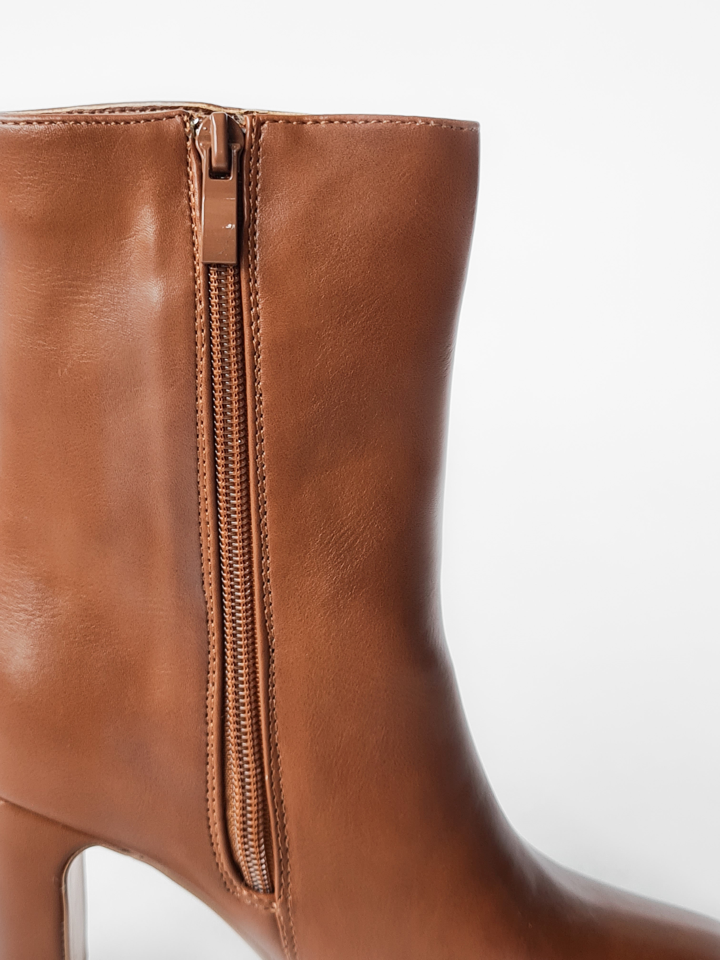 Bota Shift-17