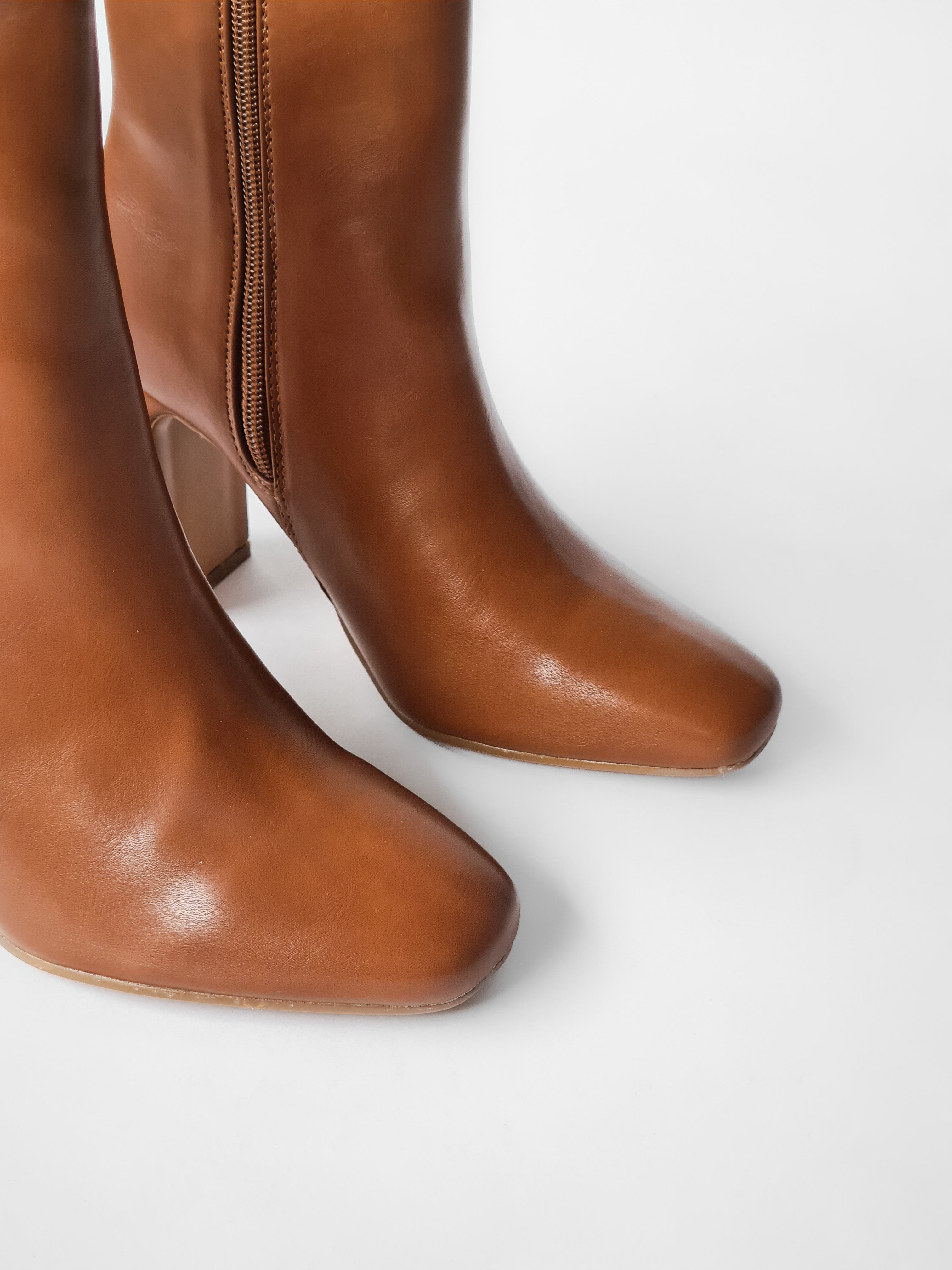 Bota Shift-17