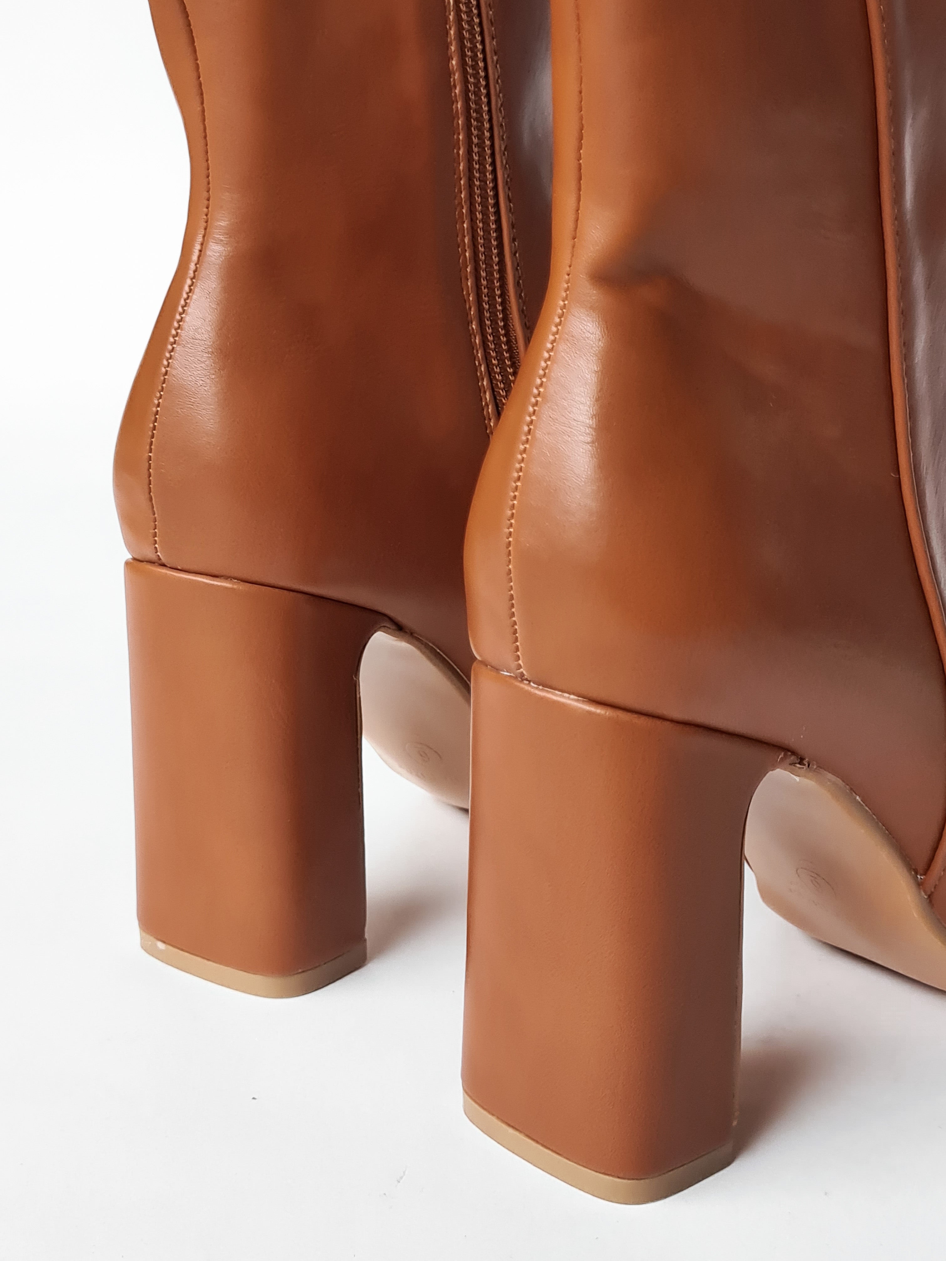 Bota Shift-17