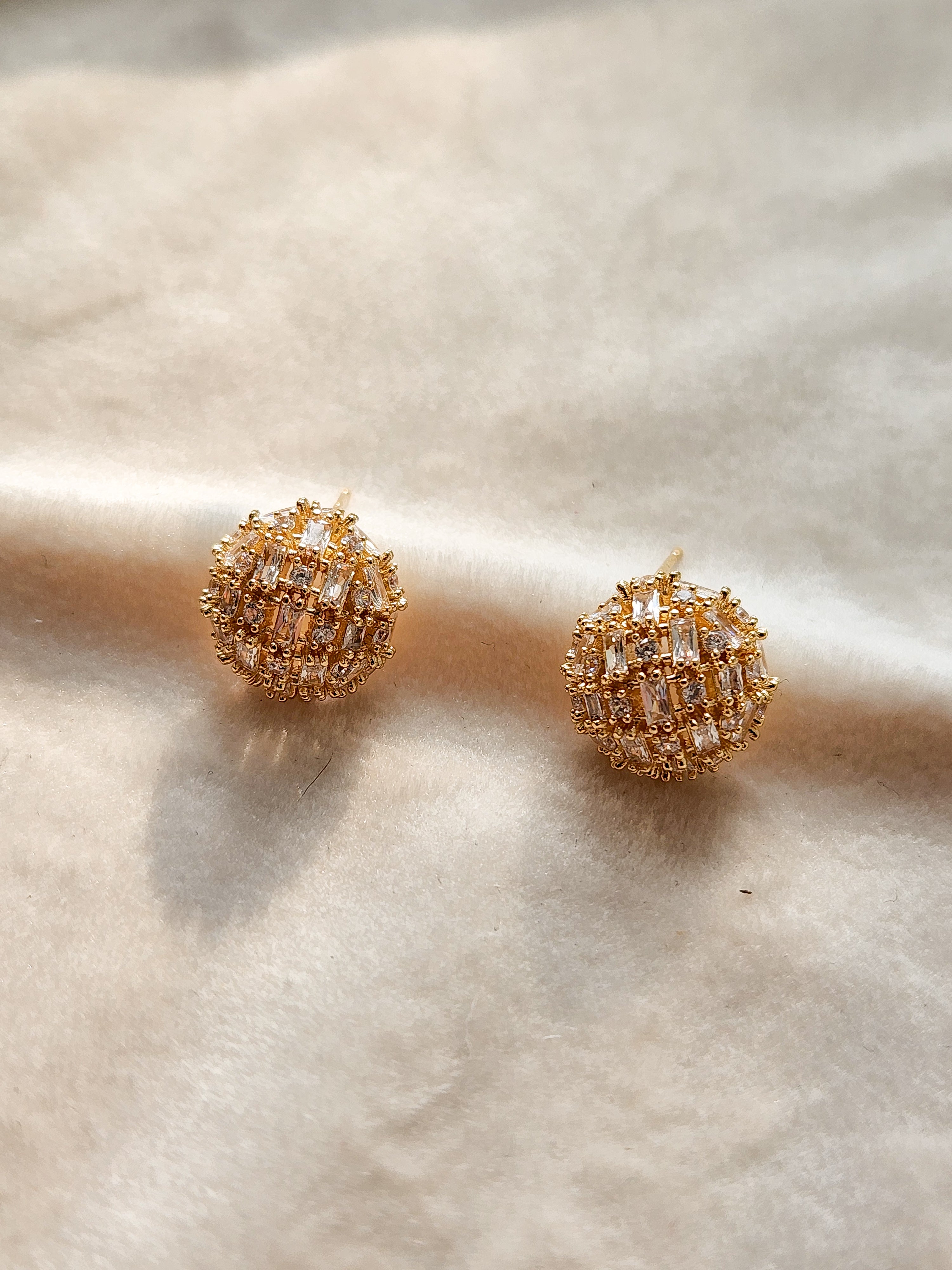 Arete pequeño círculos puras zirconias Kooko & Kaanela KKPEQ-623