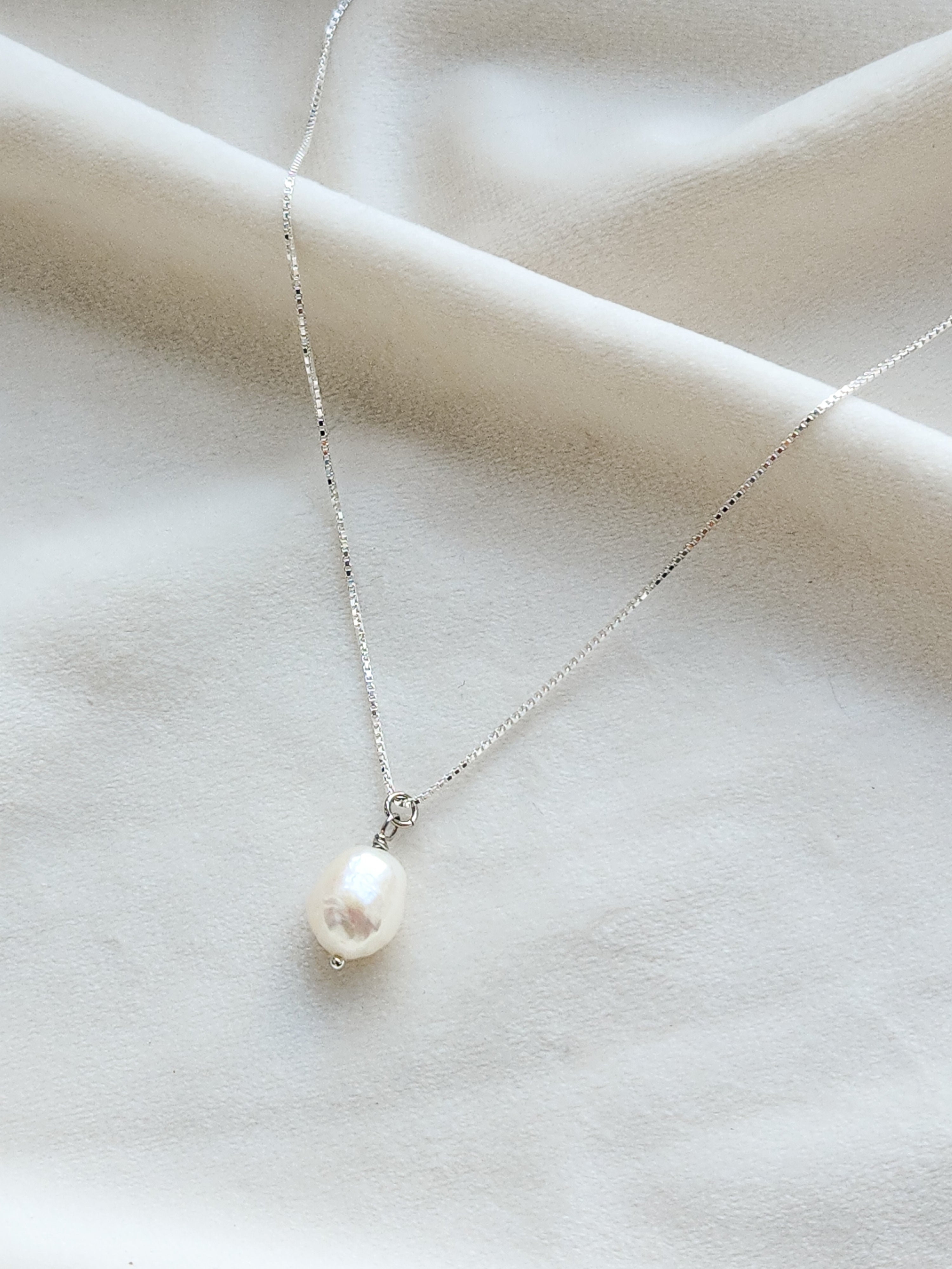 Collar una perla blanca real y plata S.Pearls NECSP01