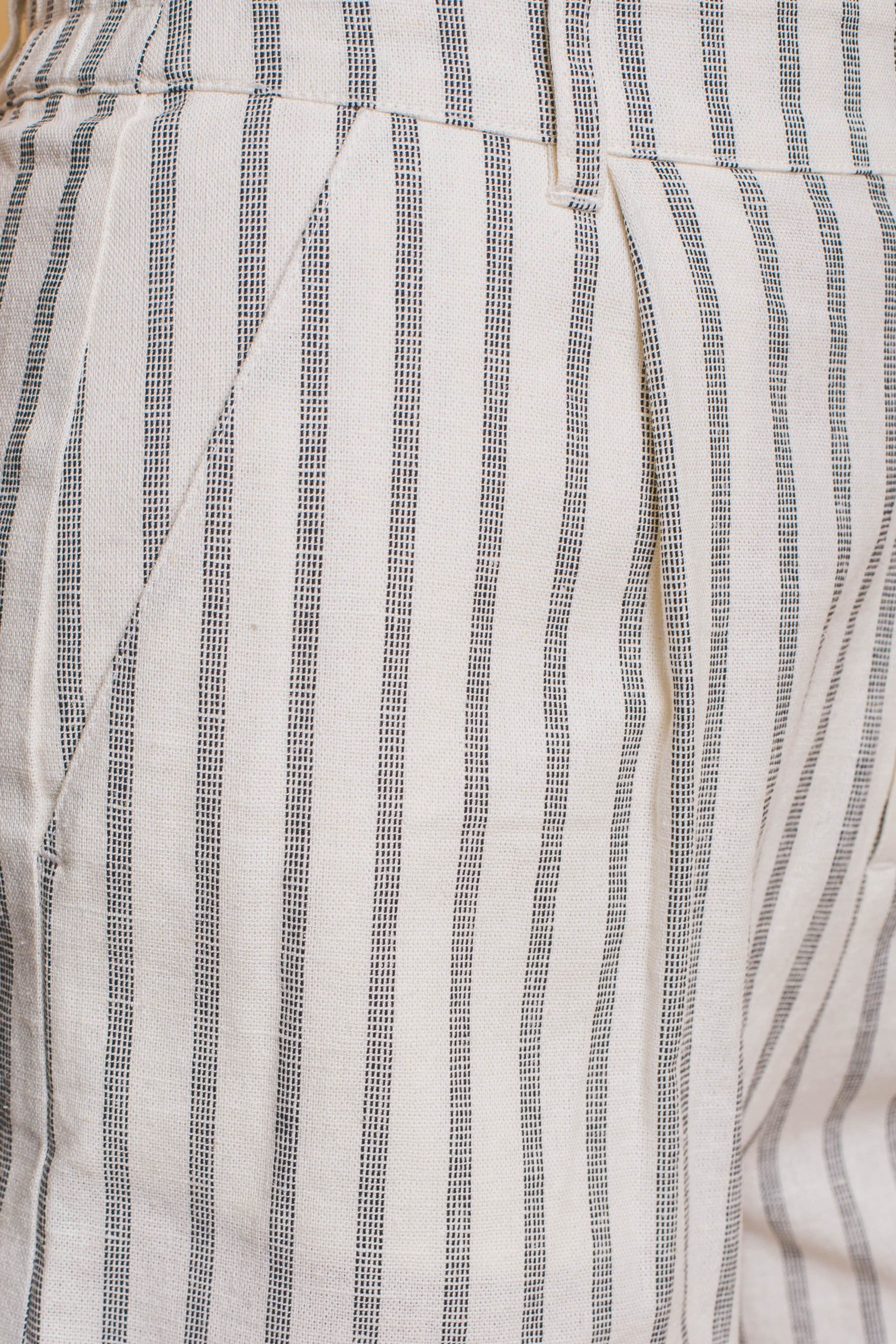 Short Artemis 6996PS.