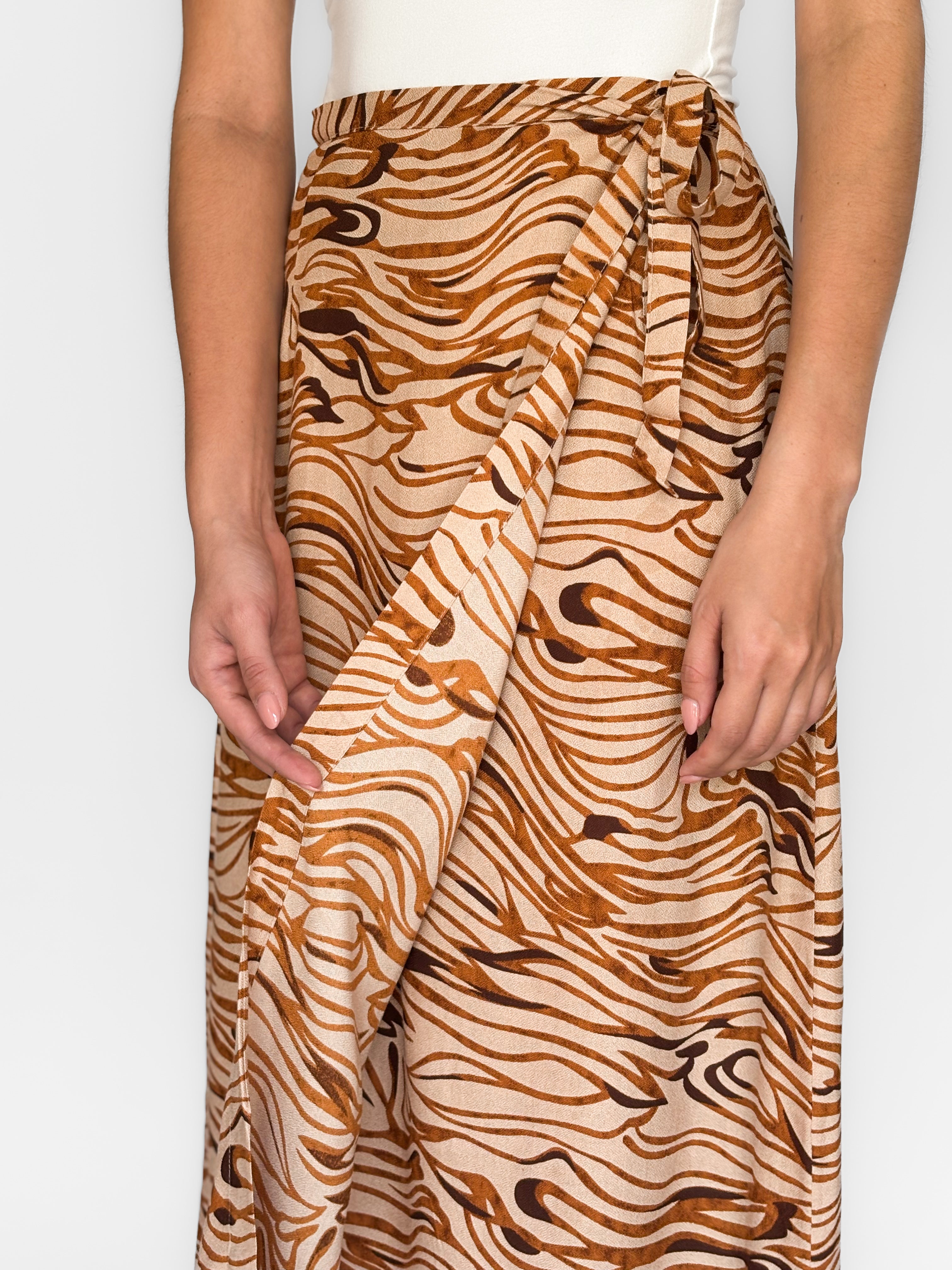 Falda Tilahun On Cue 01335071