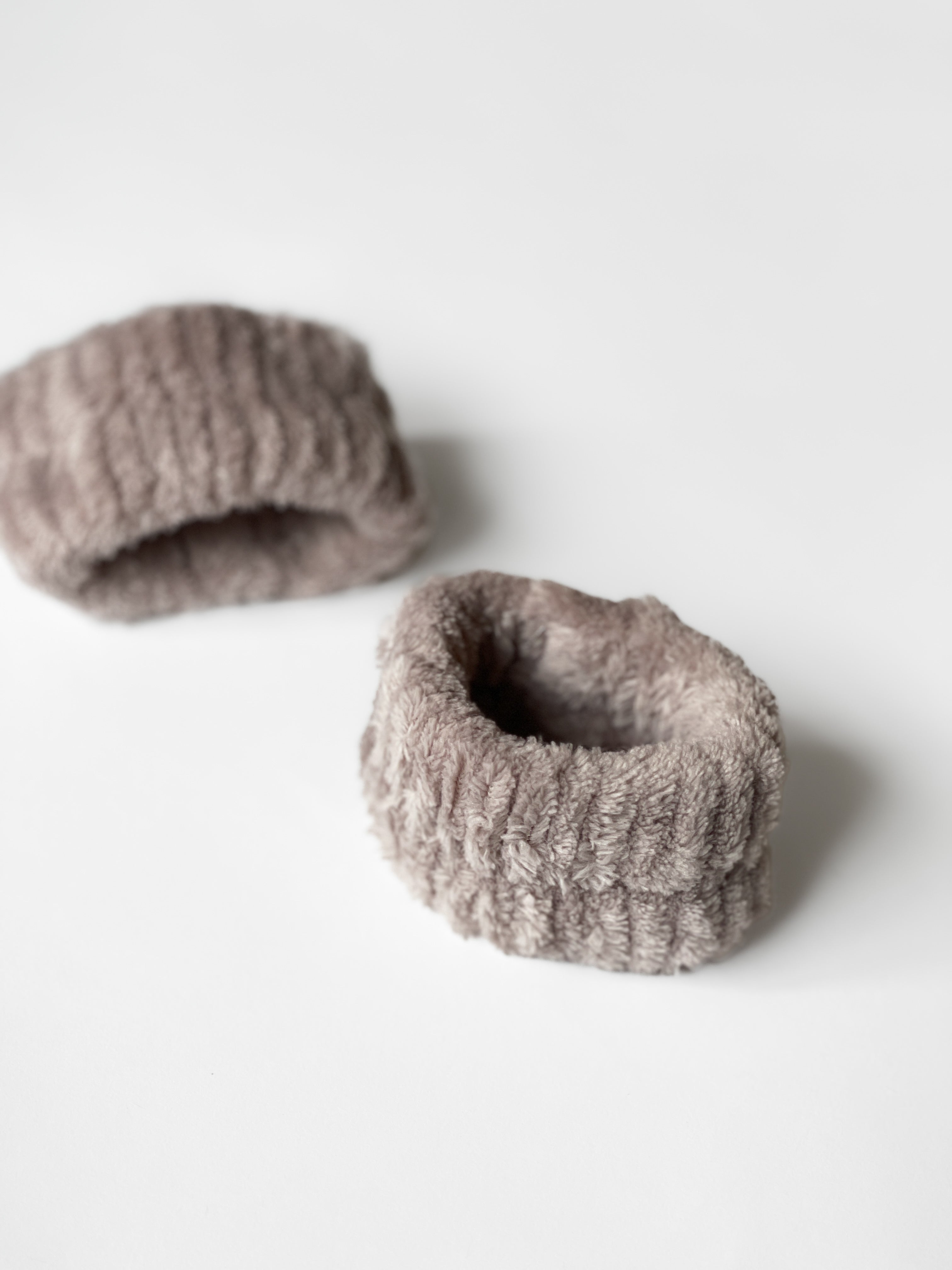 Muñequera Paula LRPCBT1019BN