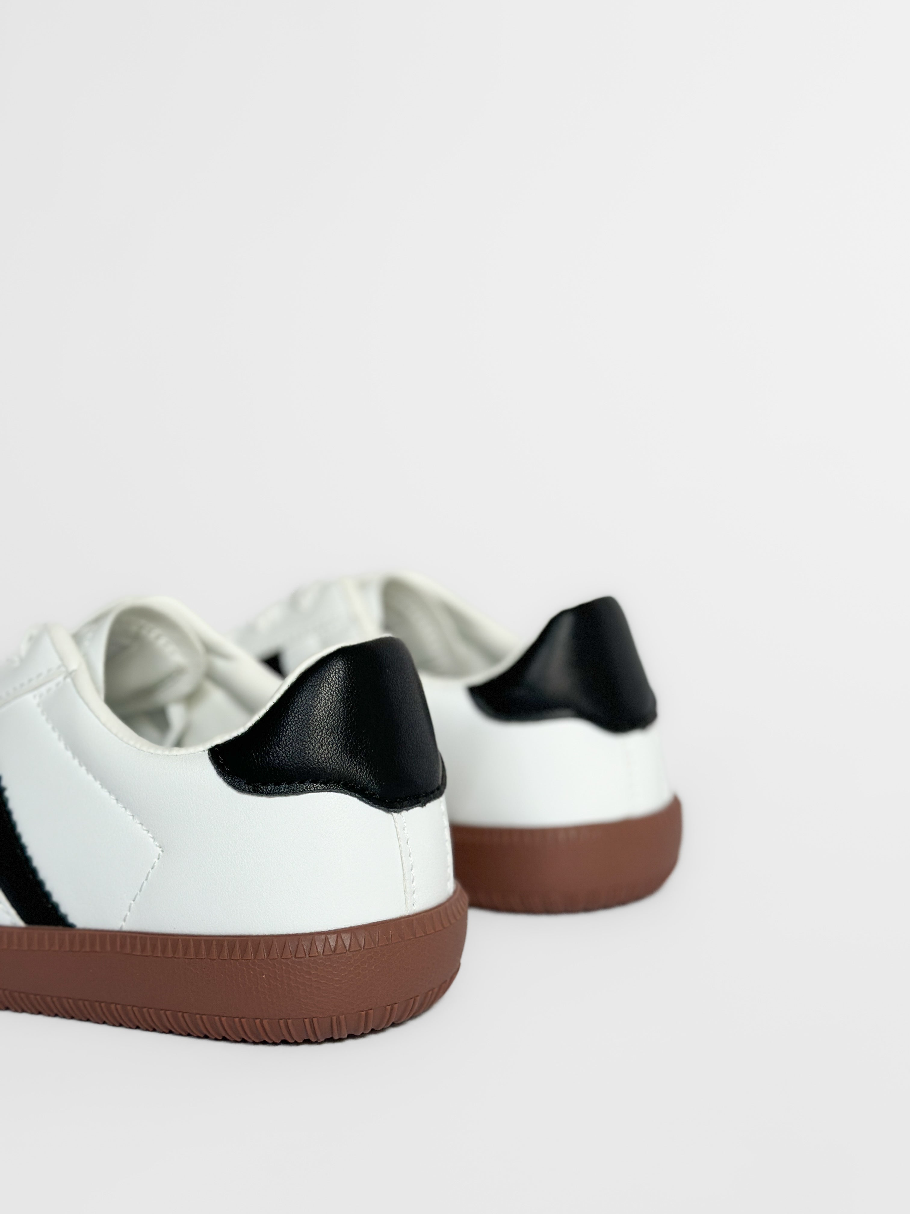 Tenis Berness Veronica-236