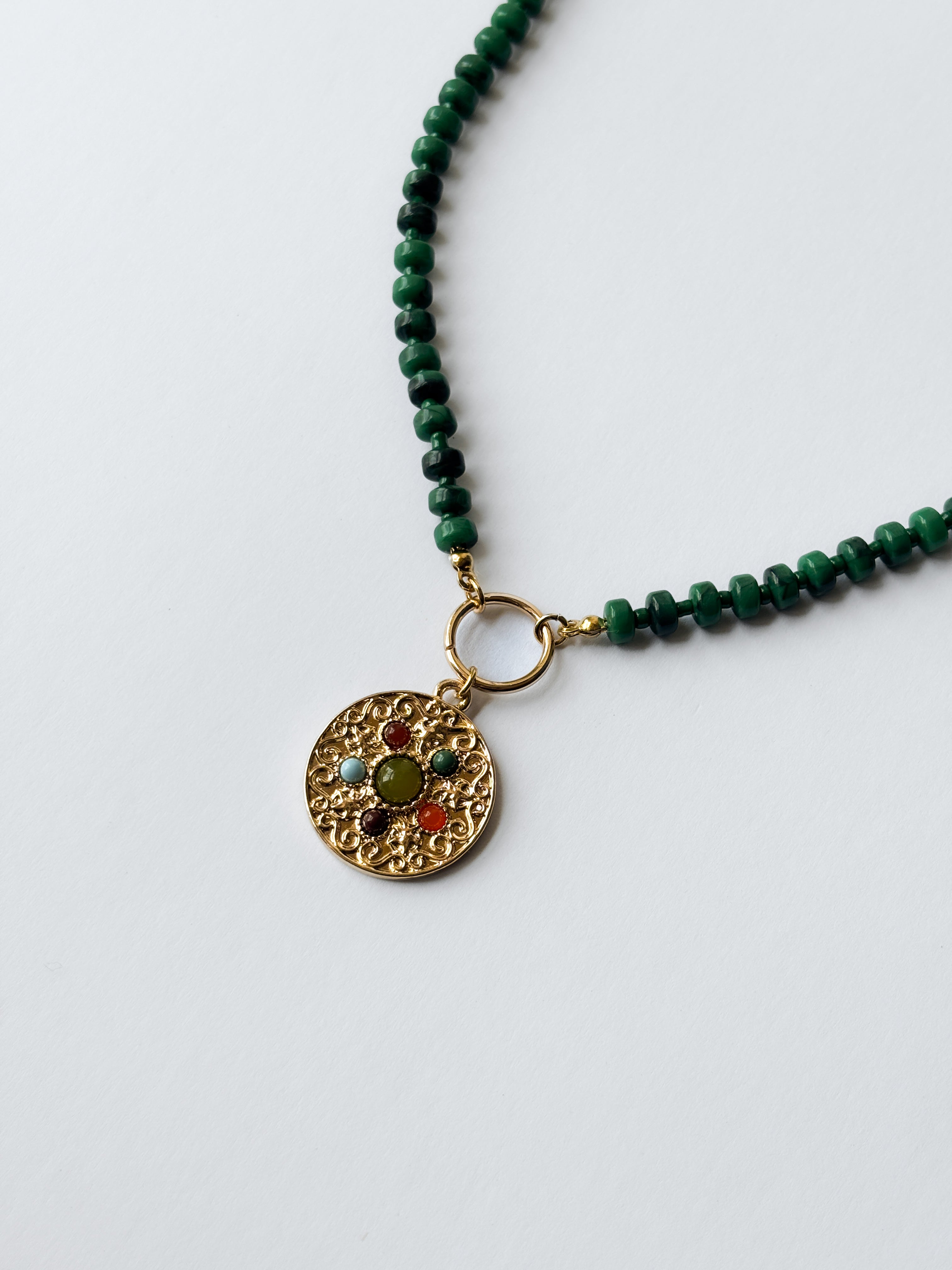 Collar KCN82012XTU