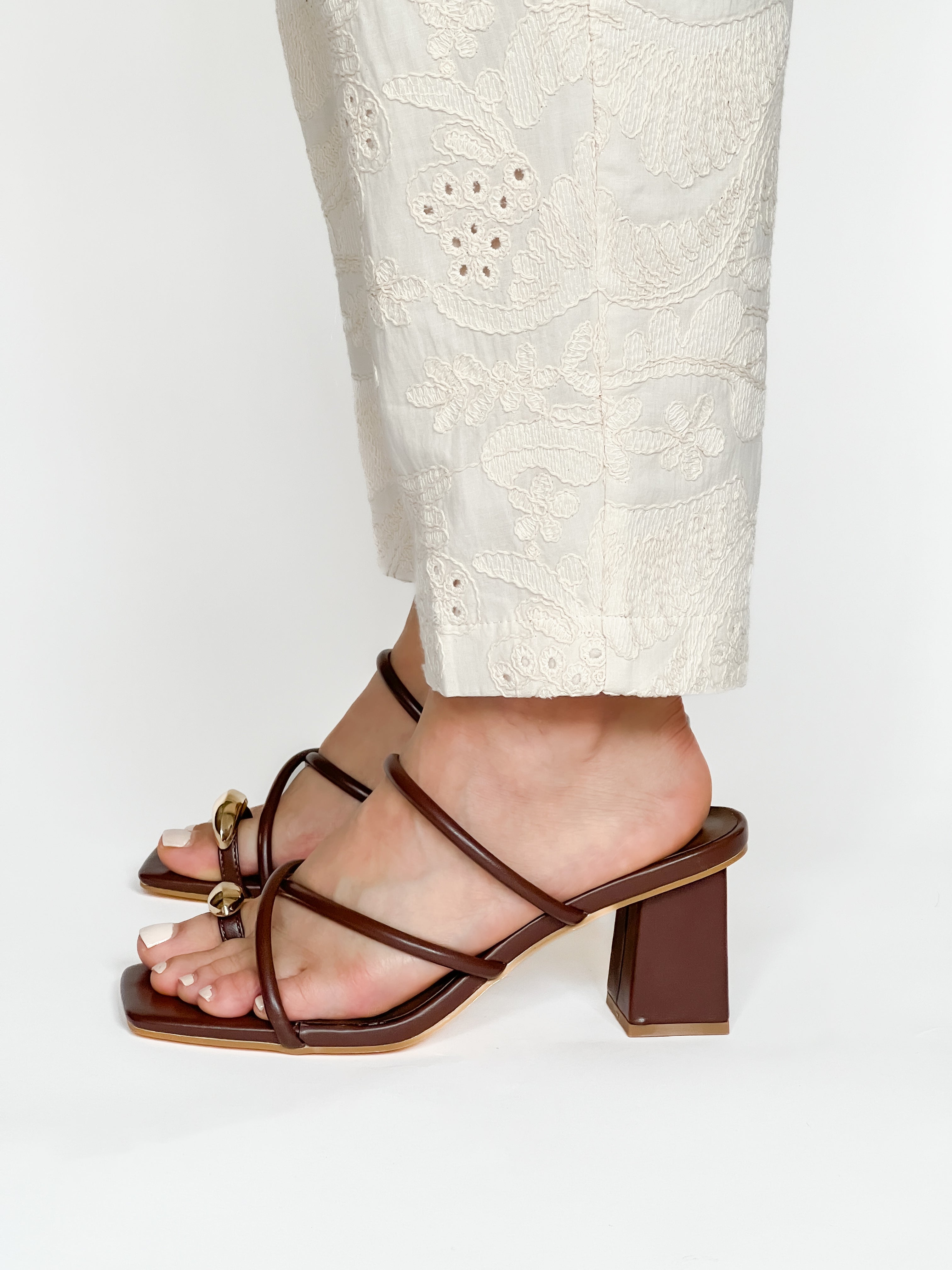 Sandalia Bamboo Lasting-60