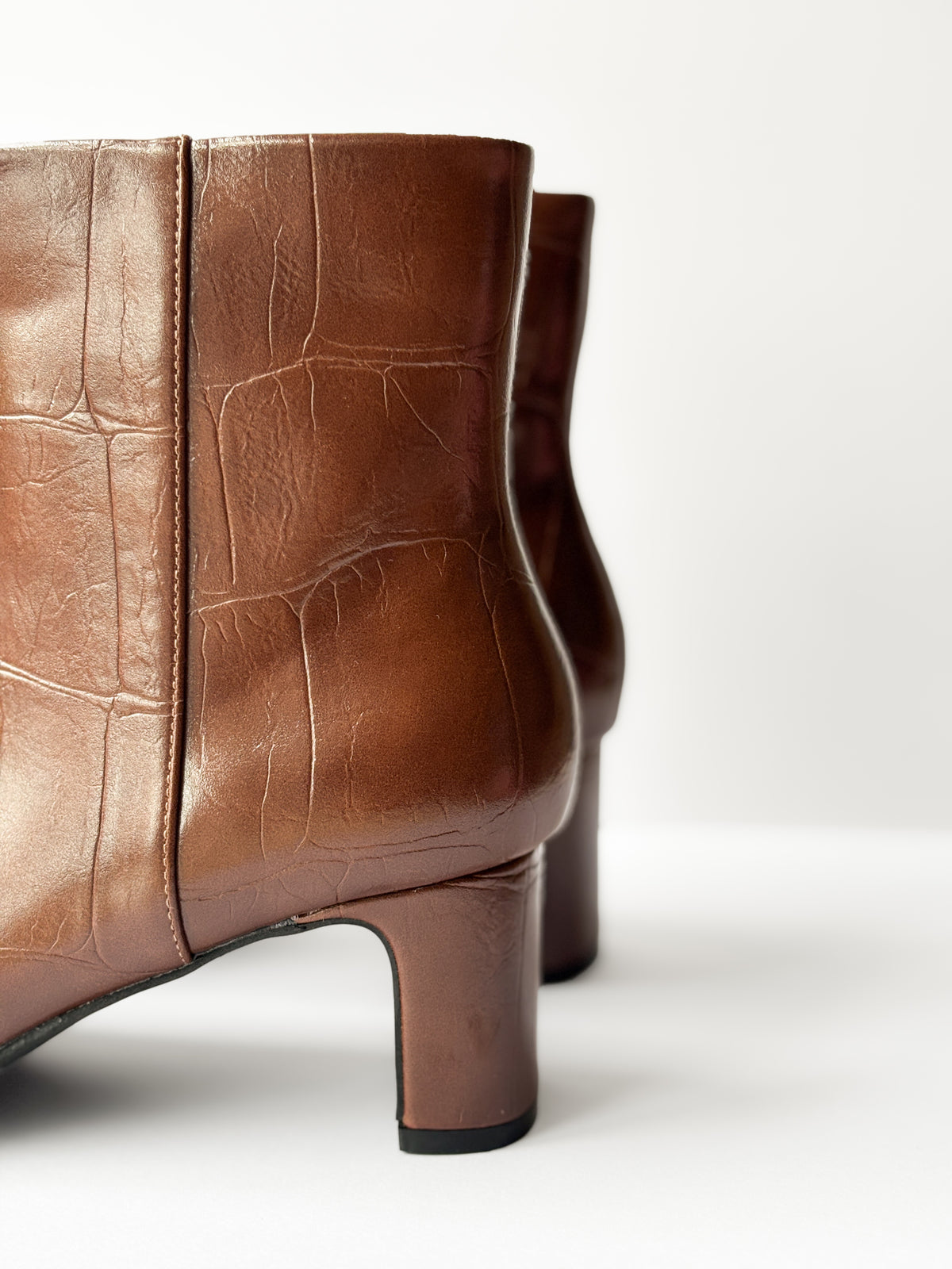 Botin Berness Sean05