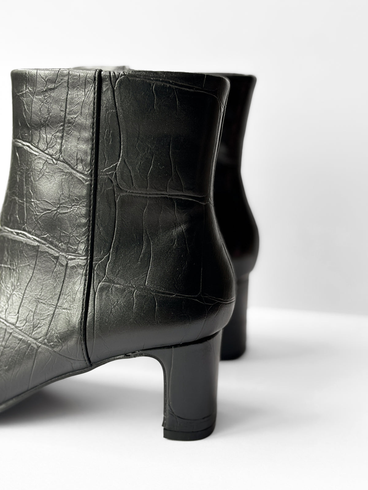 Botin Berness Sean05
