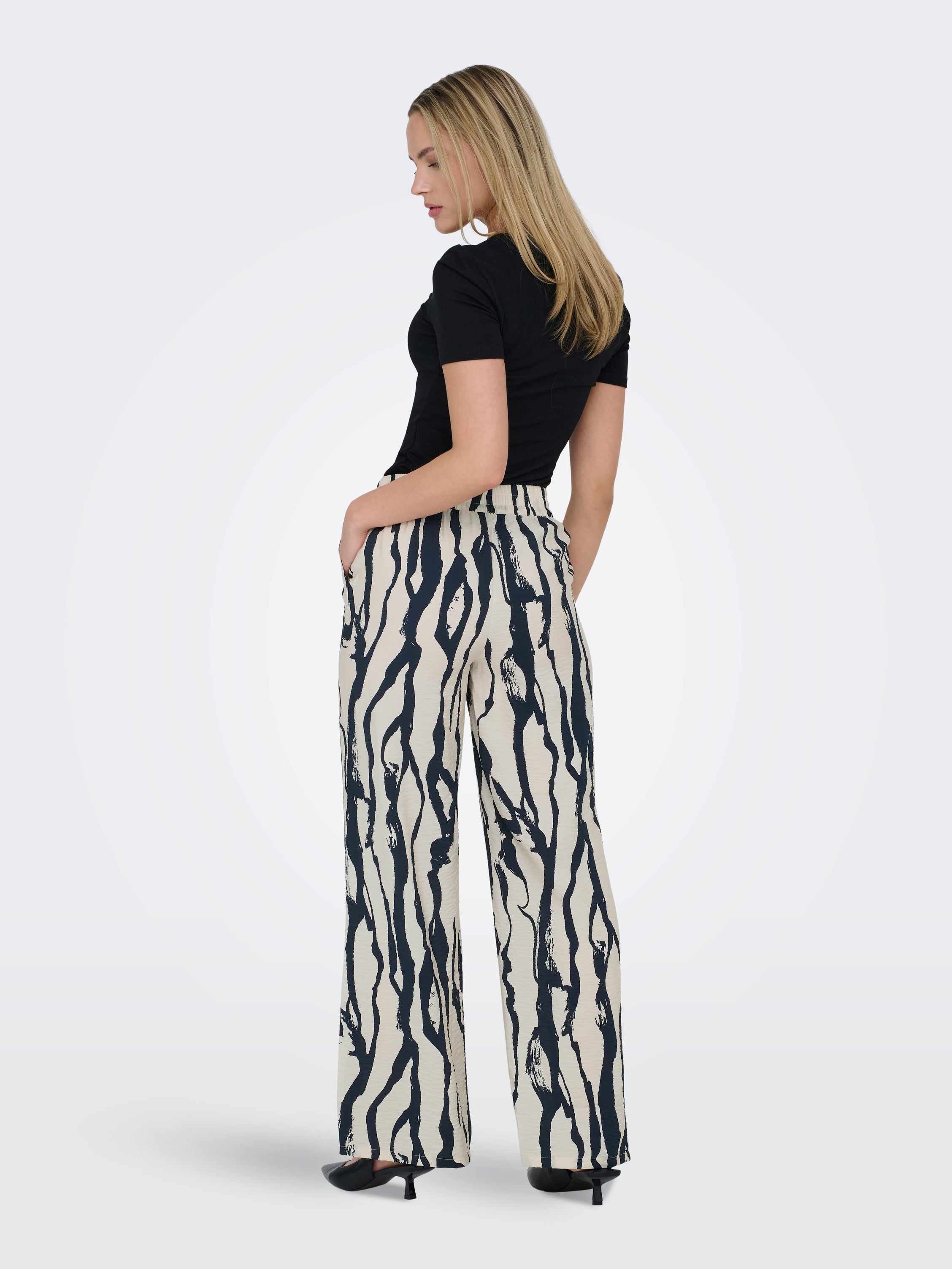 Pantalón JDY Camille II 15286473
