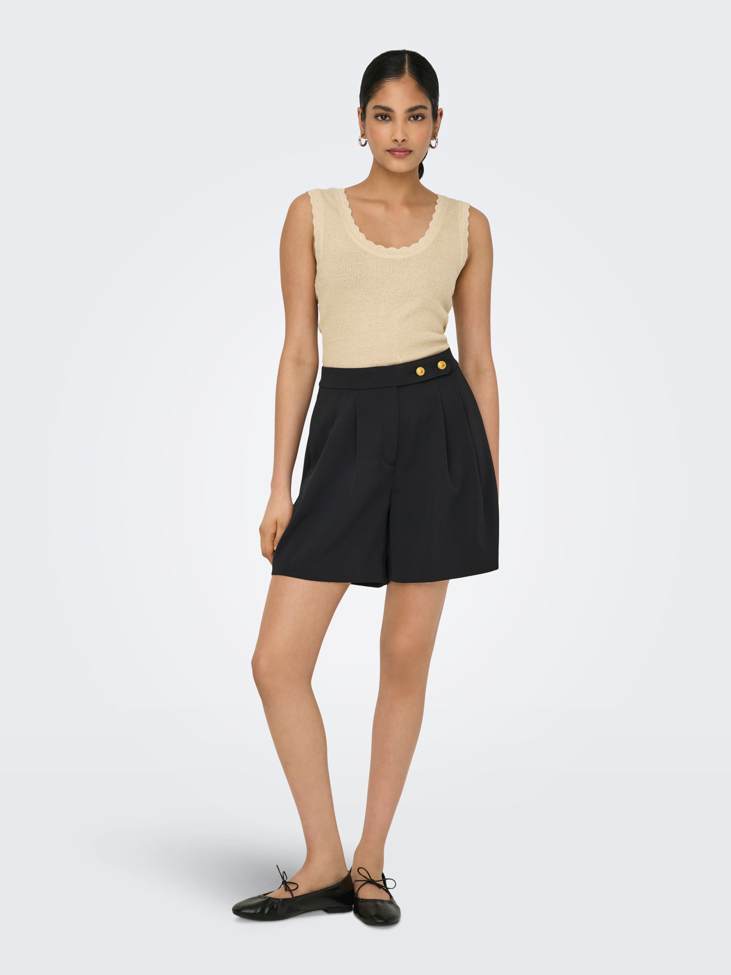 Short Only Marie 15344429