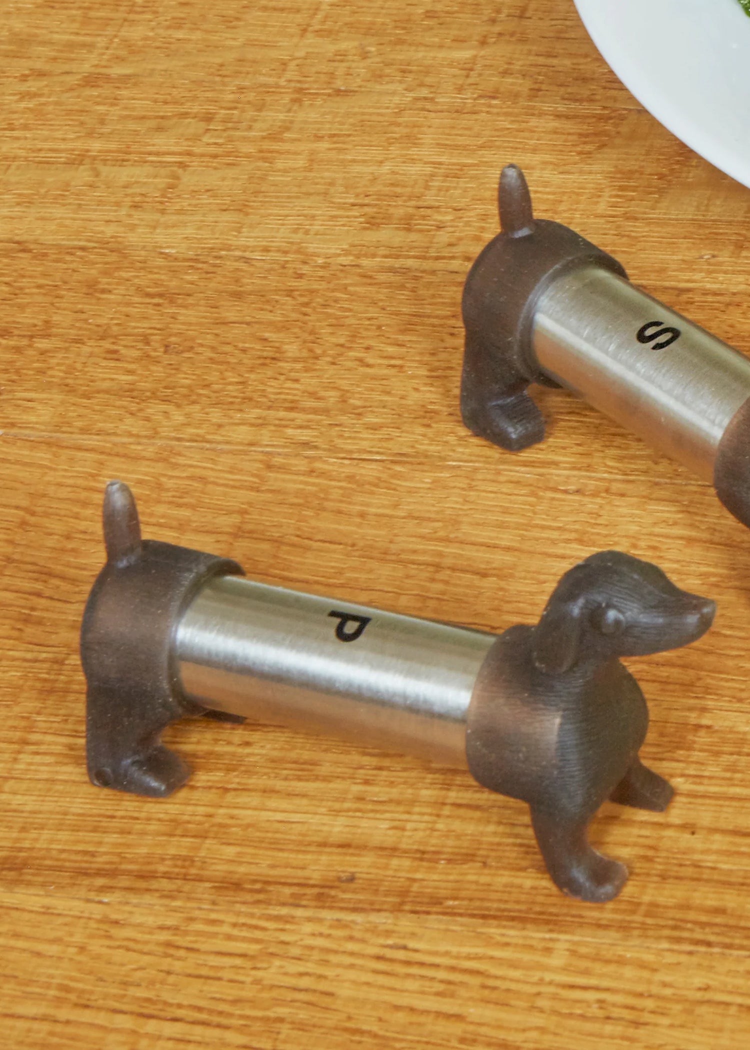 Salero y pimentero Dachshund Kikkerland SP017