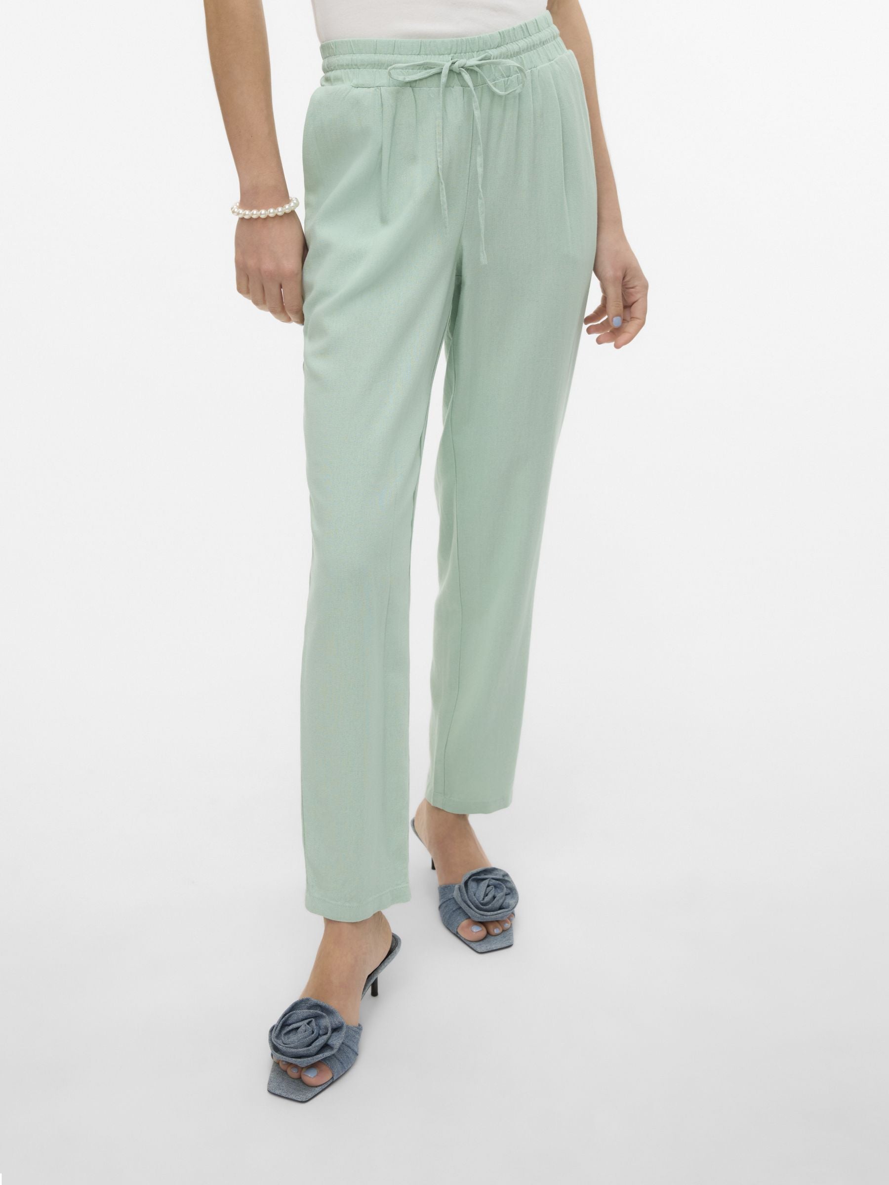 Pantalón Vero Moda Jesmilo 10279691