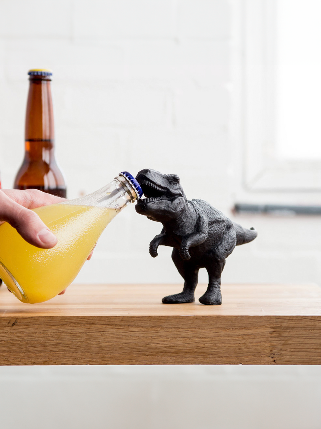 Abridor  de botellas de Dinosaurio Suck uk SK BODINOSAUR1