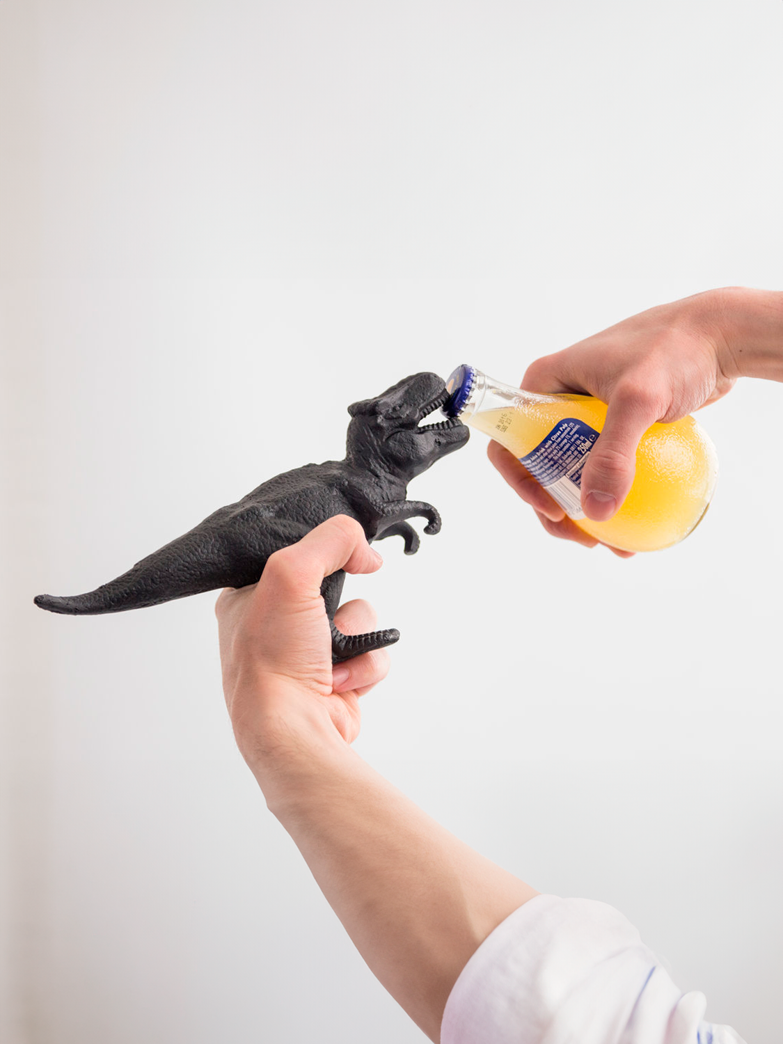 Abridor  de botellas de Dinosaurio Suck uk SK BODINOSAUR1