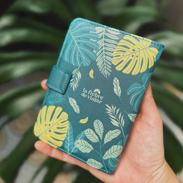 Porta pasaporte con diseño La Fiebre de Viajar PPD.9663.70