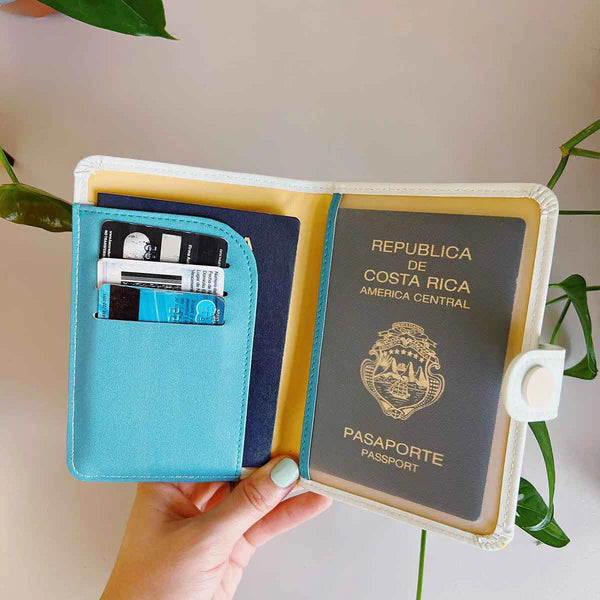 Porta pasaporte con diseño La Fiebre de Viajar PPD.9663.70