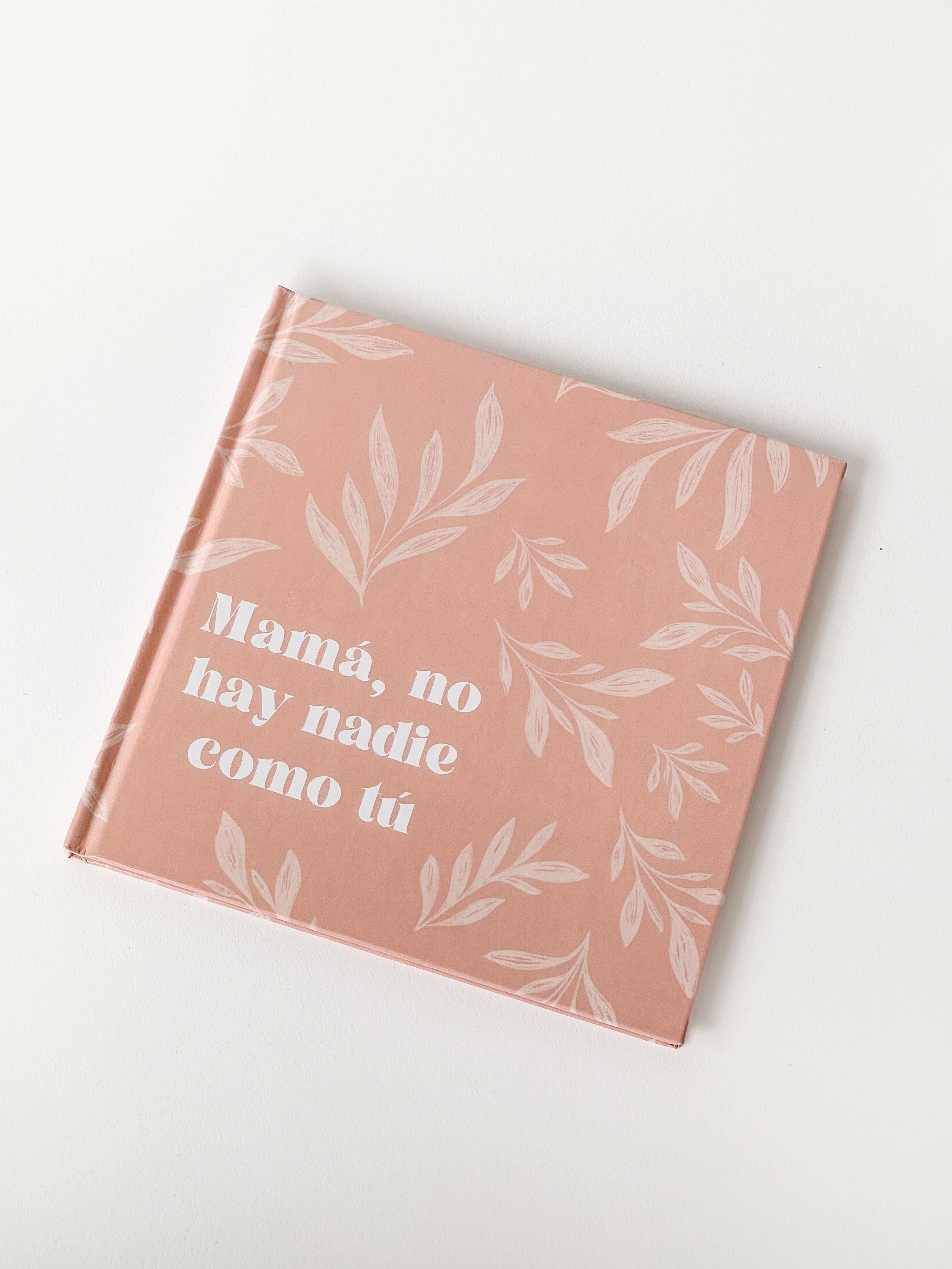 Libro para mamá Oye CR Momi