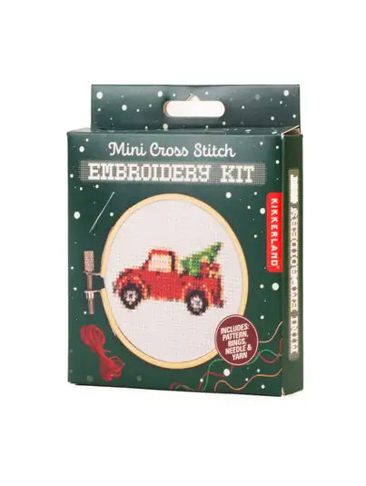 Mini Kit Punto de Cruz Camioneta con árbol XS2503