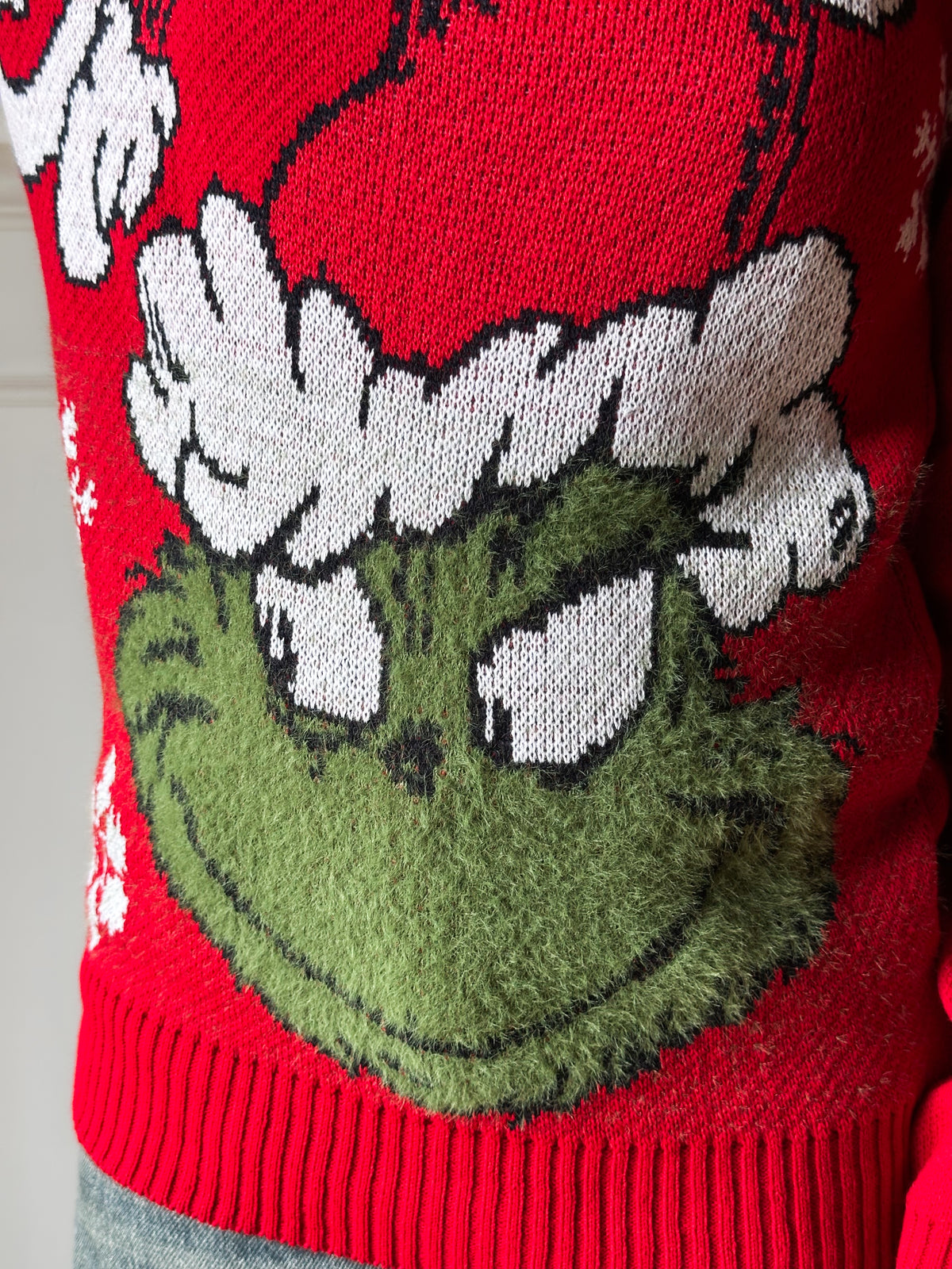 Suéter Navideño El Grinch 2026 TM26N009