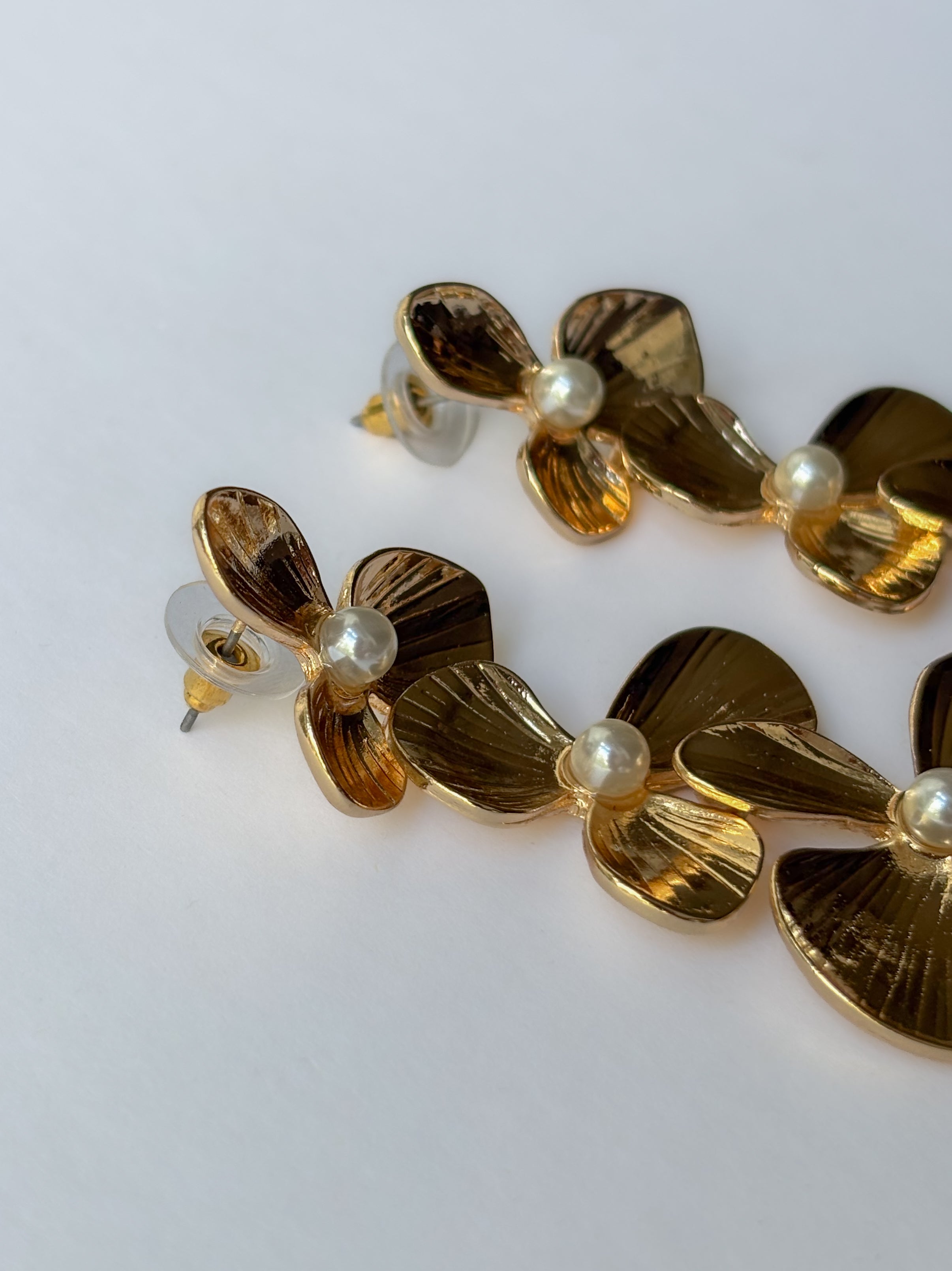 Pendientes colgantes triples con diseño acanalado DE103