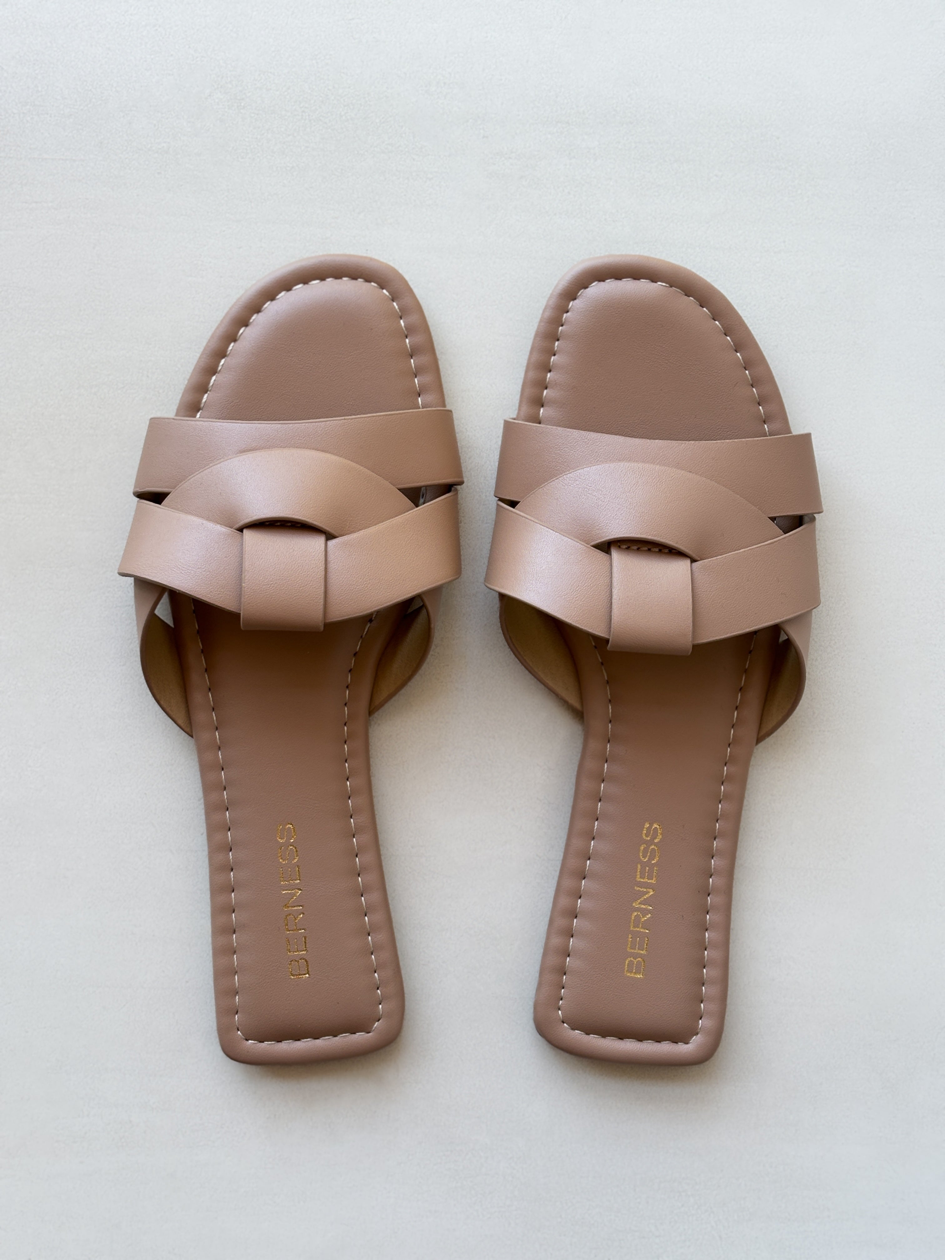 Sandalia Berness Topaz