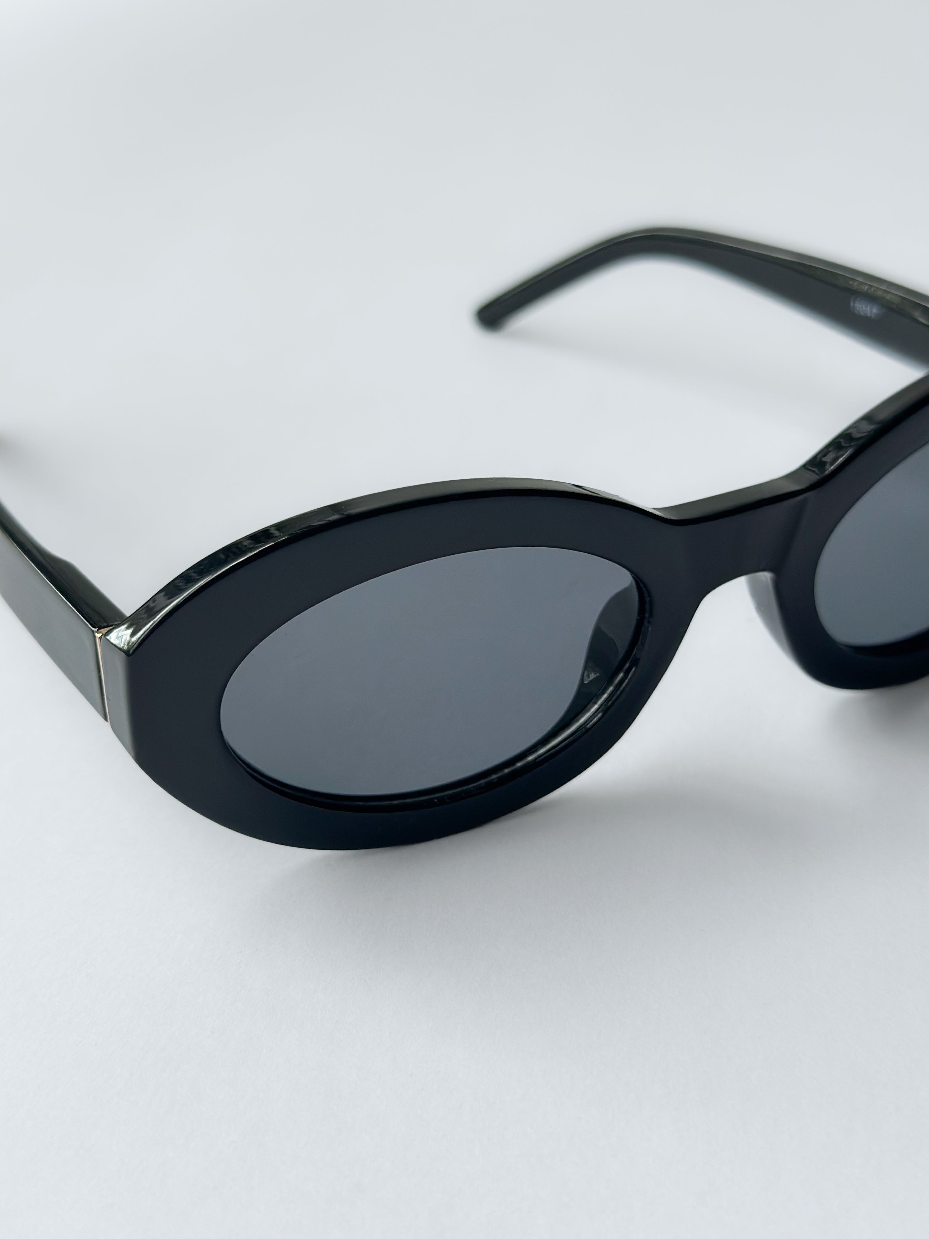 Lentes de sol redondas retro AM15047