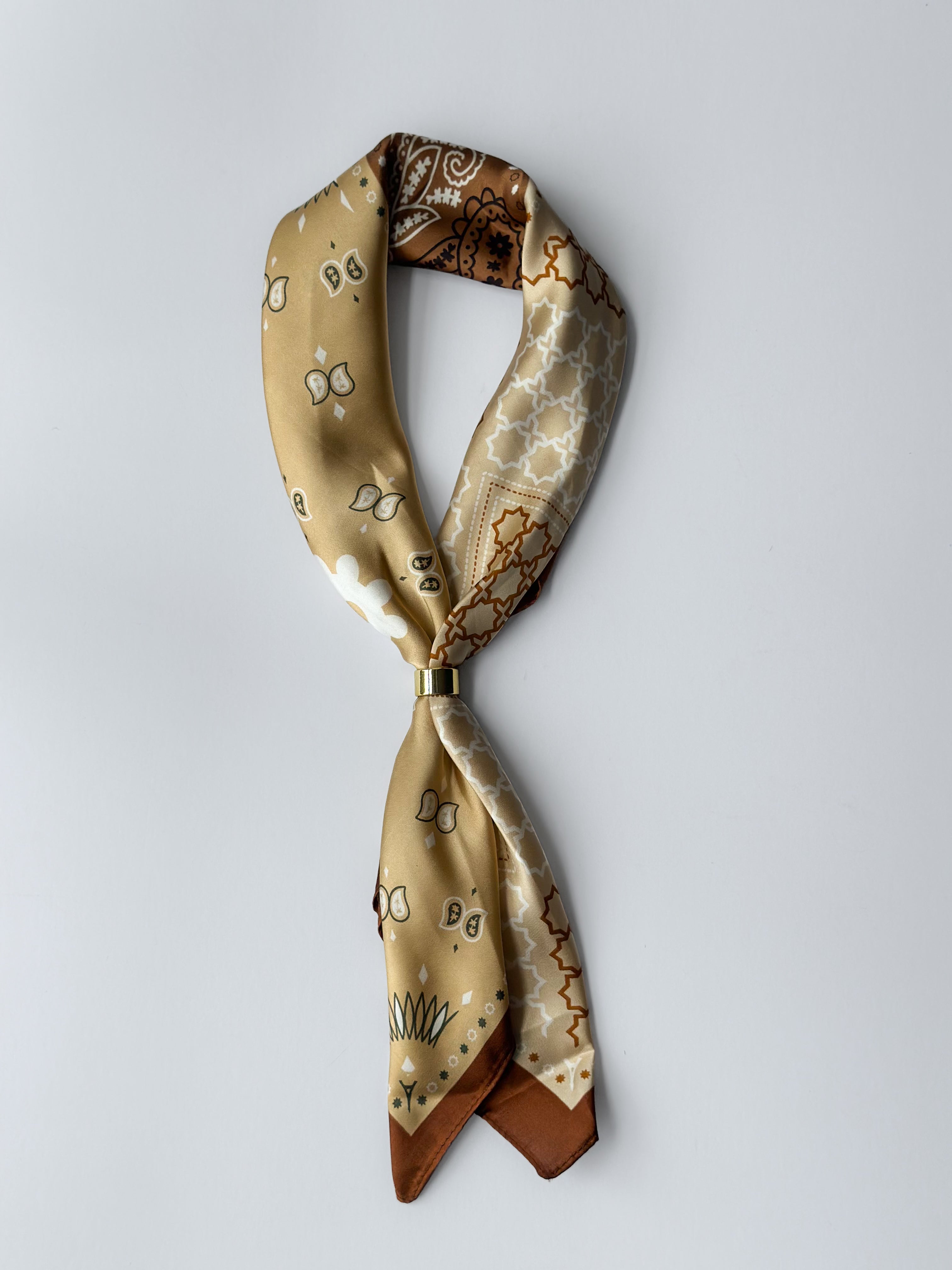 Bufanda tipo collar con múltiples estrellas 640044