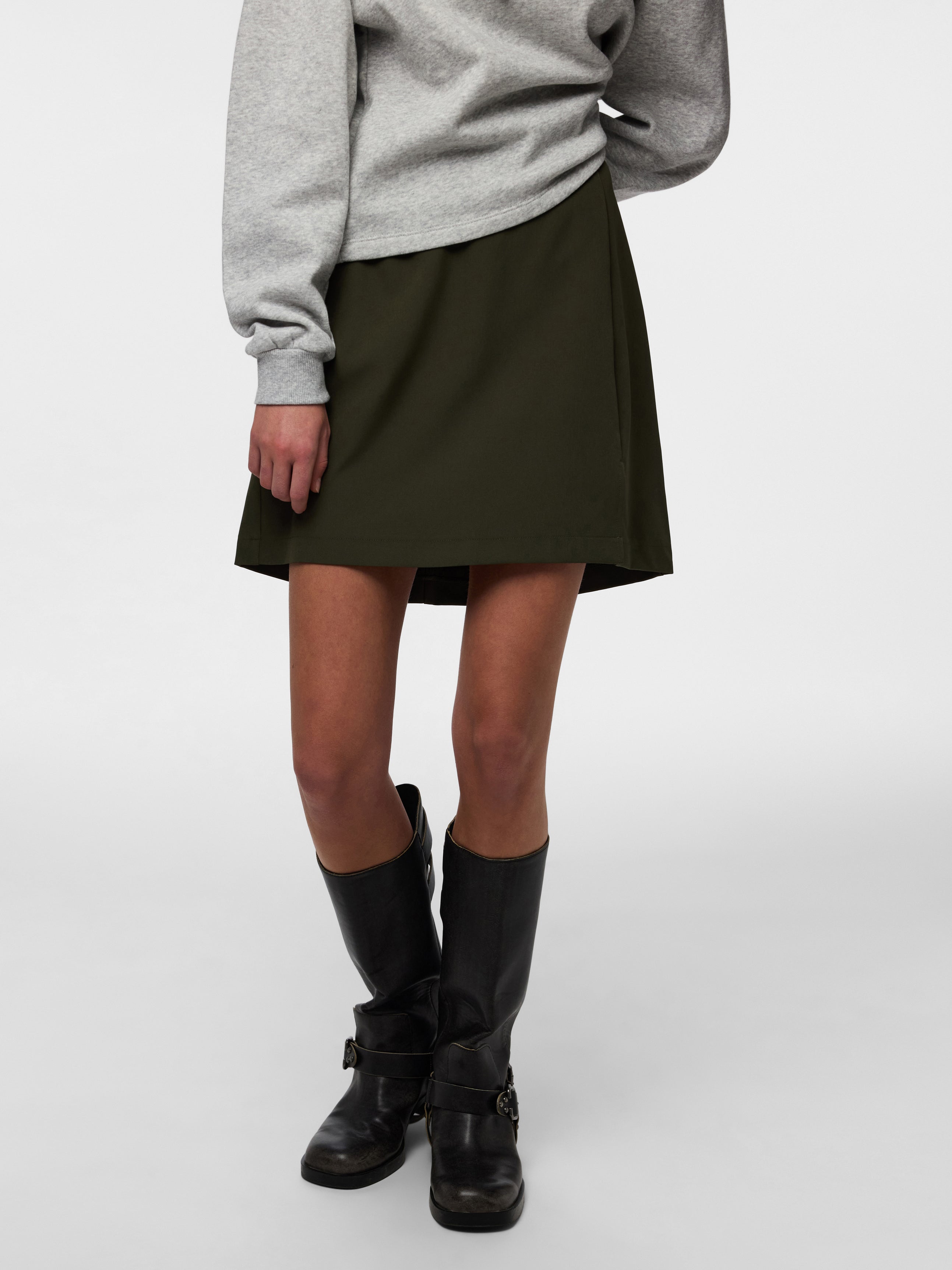 Falda Pieces Bozzy 17150925