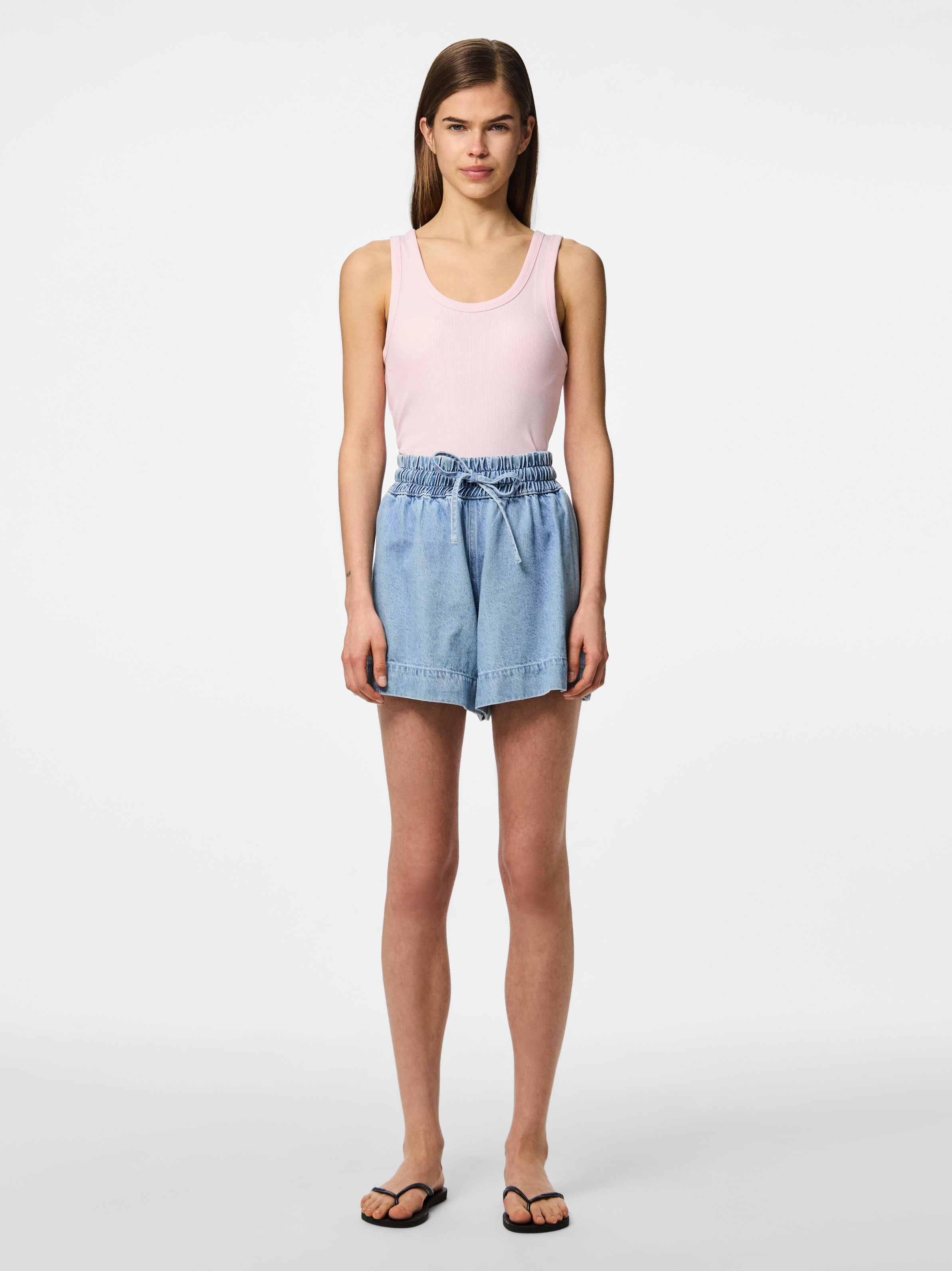 Short Pieces Flora  17158452