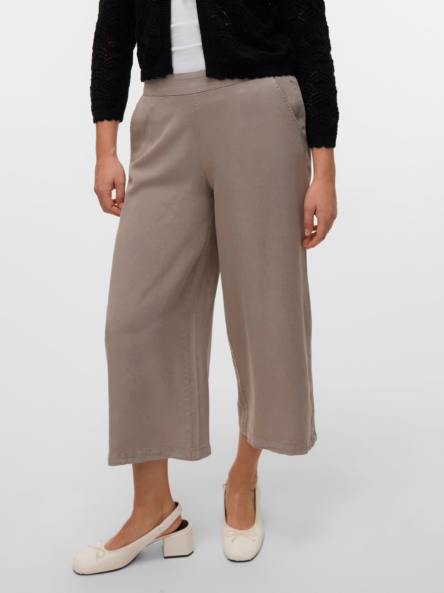 Pantalón Vero Moda Bree 10304861